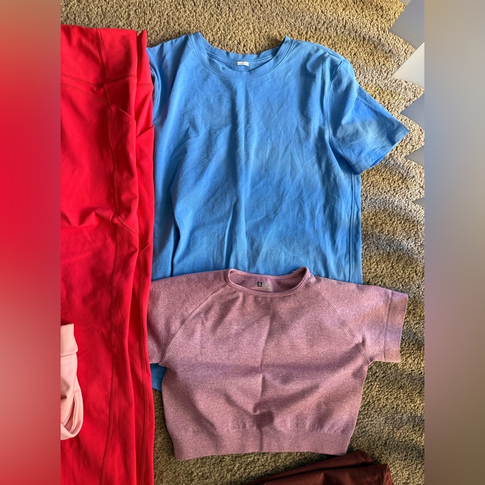 Size Small/medium Workout bundle 🤎 - image 3